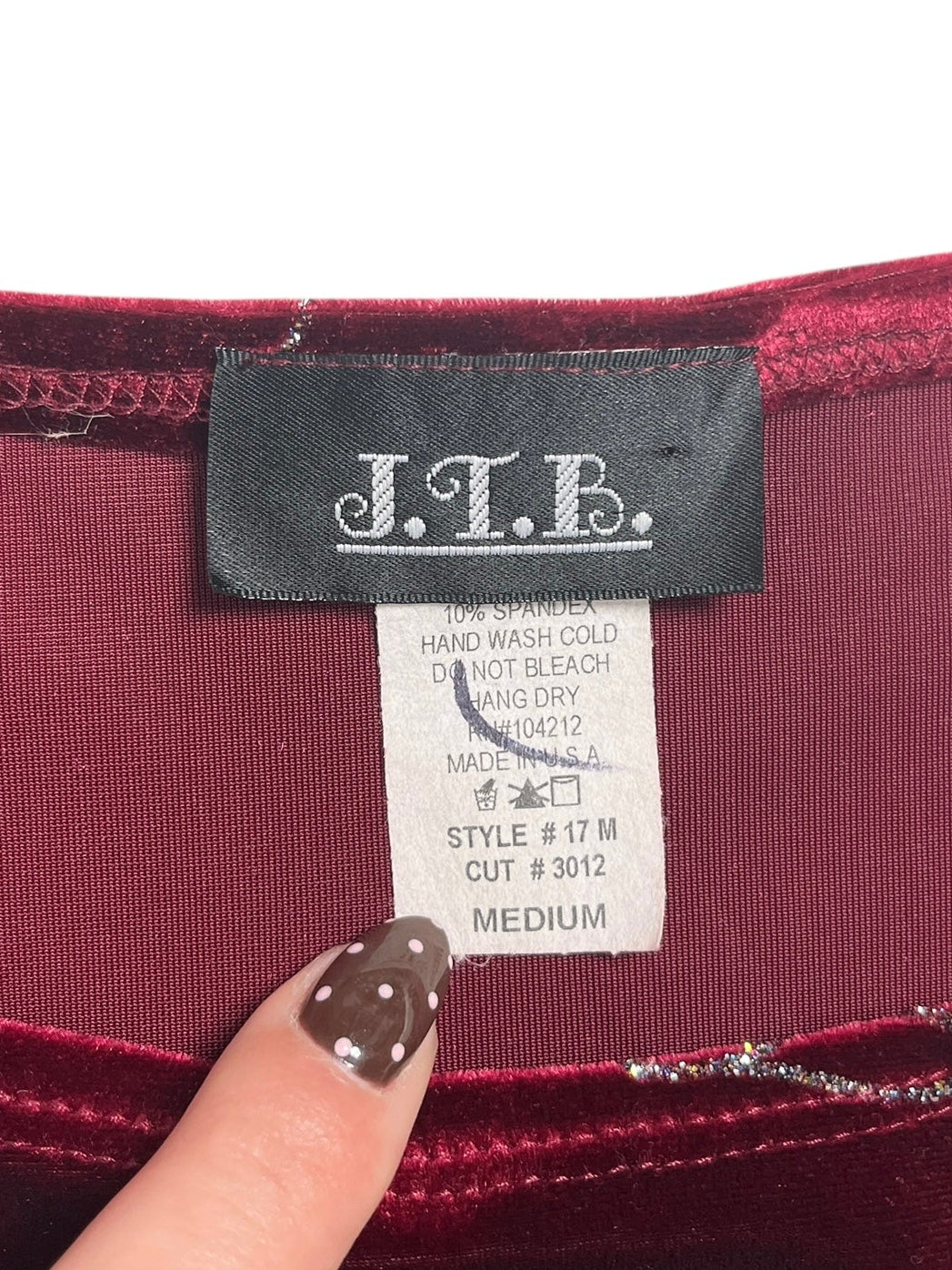 Y2K J.T.B Top Tank Tercio Pelo Color Vino, Diseño Floral con brillo- Talla S/M