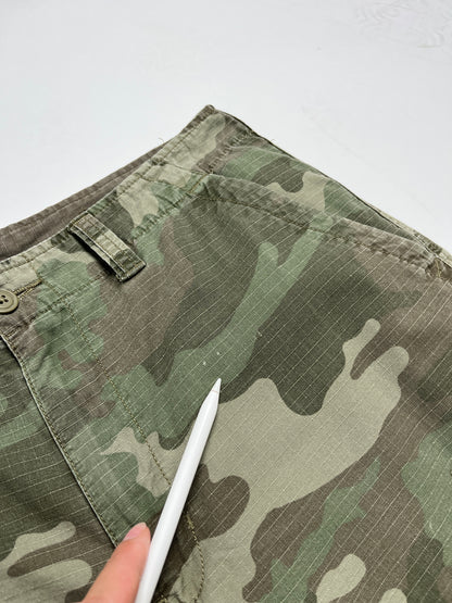 Faded Glory Cargo Camuflaje Short - Talla W33