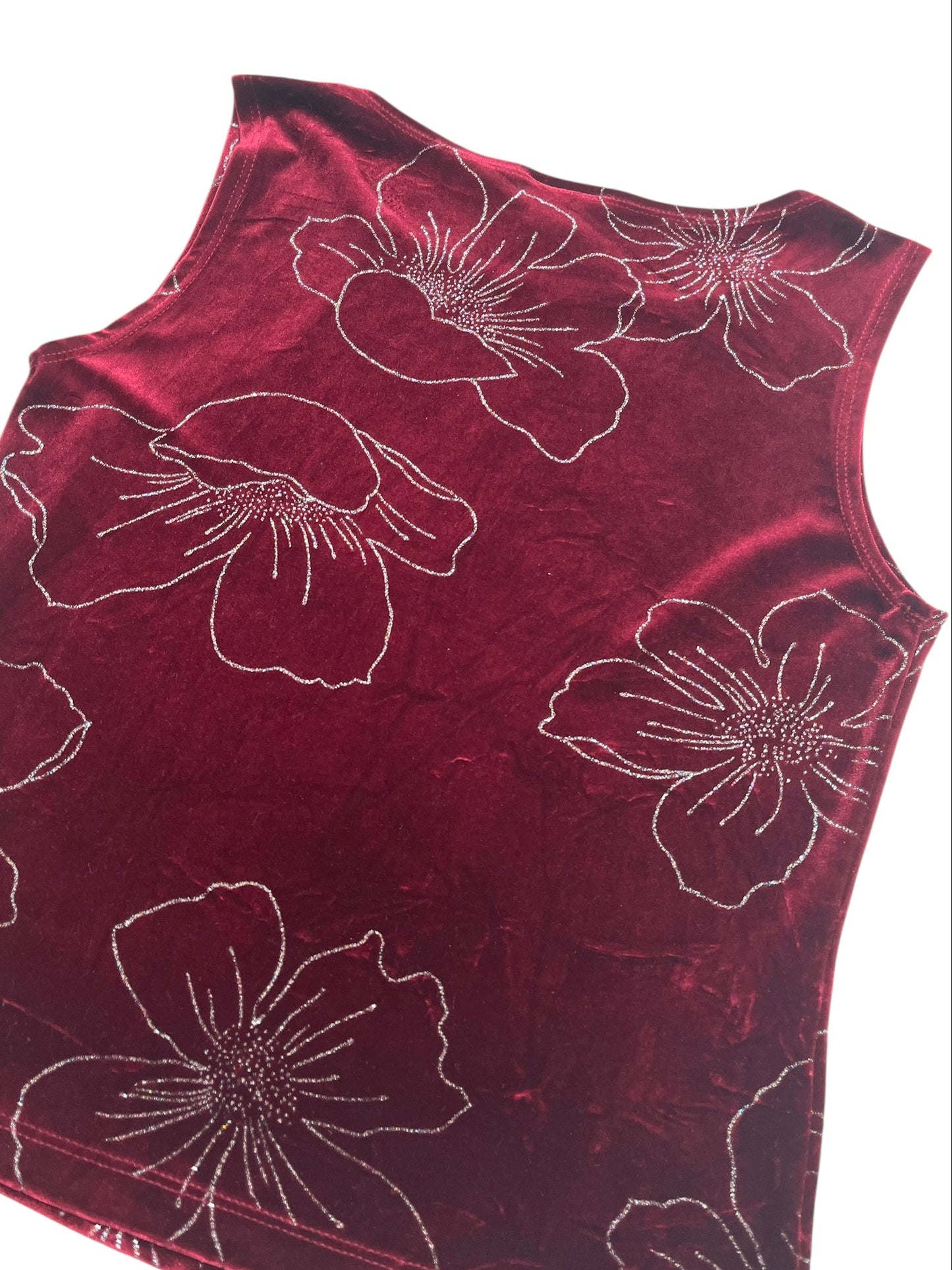 Y2K J.T.B Top Tank Tercio Pelo Color Vino, Diseño Floral con brillo- Talla S/M