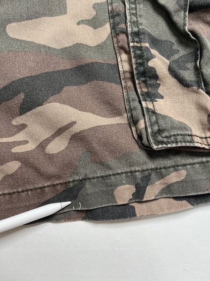 Droken-in Cargo Camuflaje Short - Talla 33