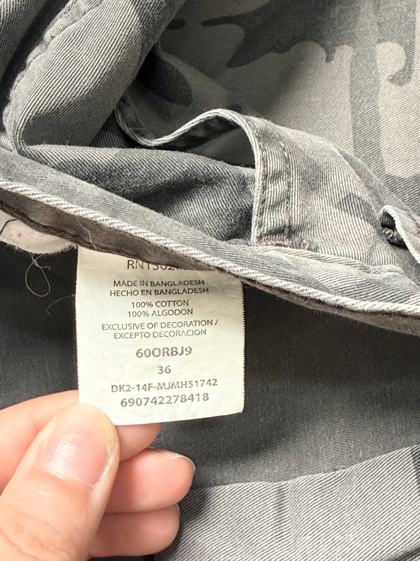 Wrangler Cargó Camuflaje Short gris - Talla W36
