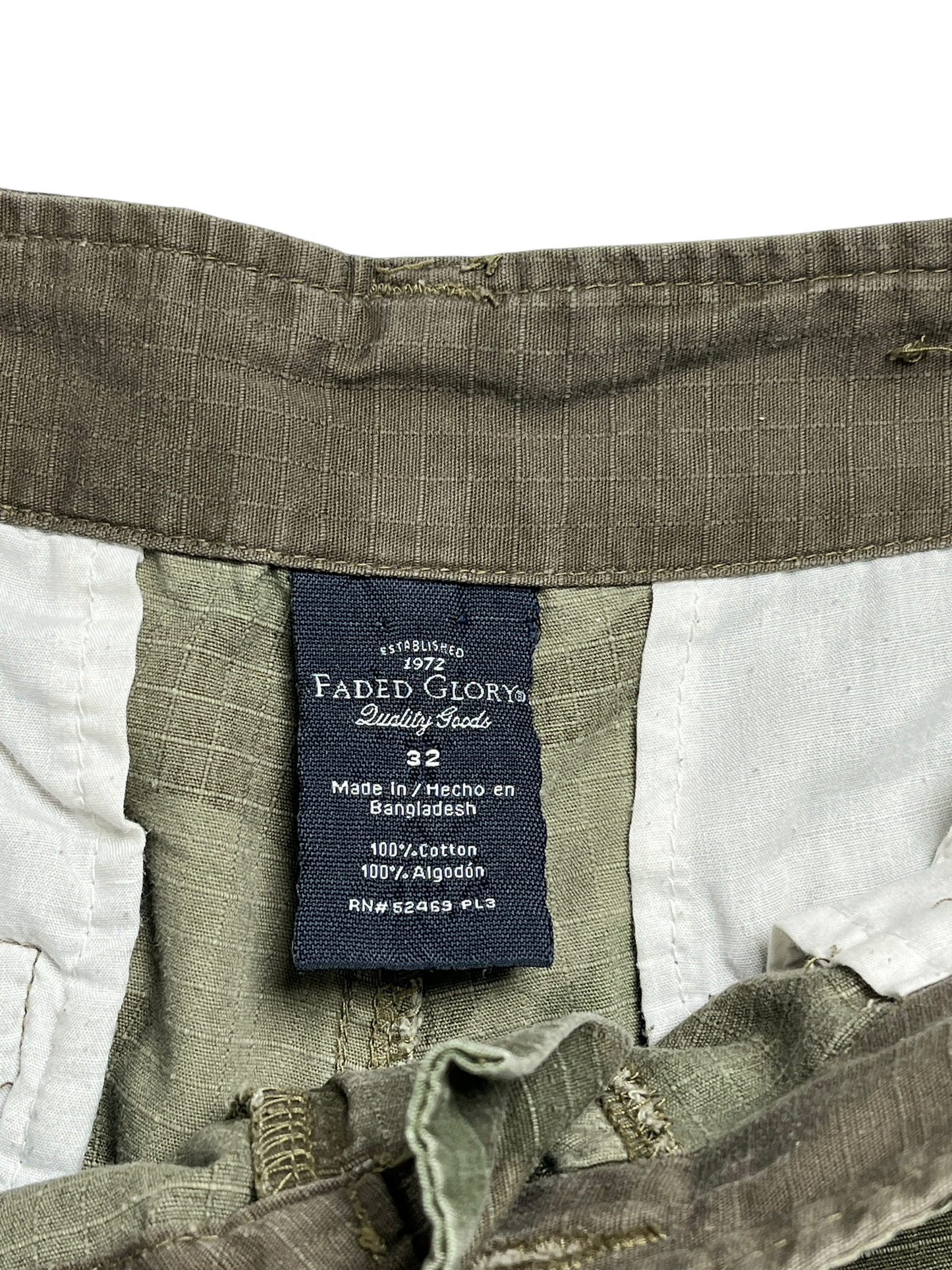 Faded Glory Cargo Camuflaje Short - Talla W33