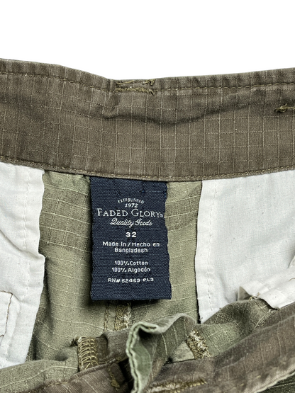 Faded Glory Cargo Camuflaje Short - Talla W33